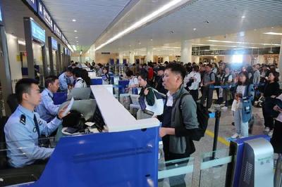 重慶航空口岸2019年出入境人數(shù)突破340萬(wàn)人次，高效服務(wù)助力開(kāi)放新格局